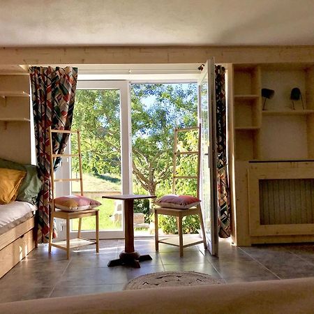 Chambre Jazzy - Gite Les Zazous Lormes Exterior photo