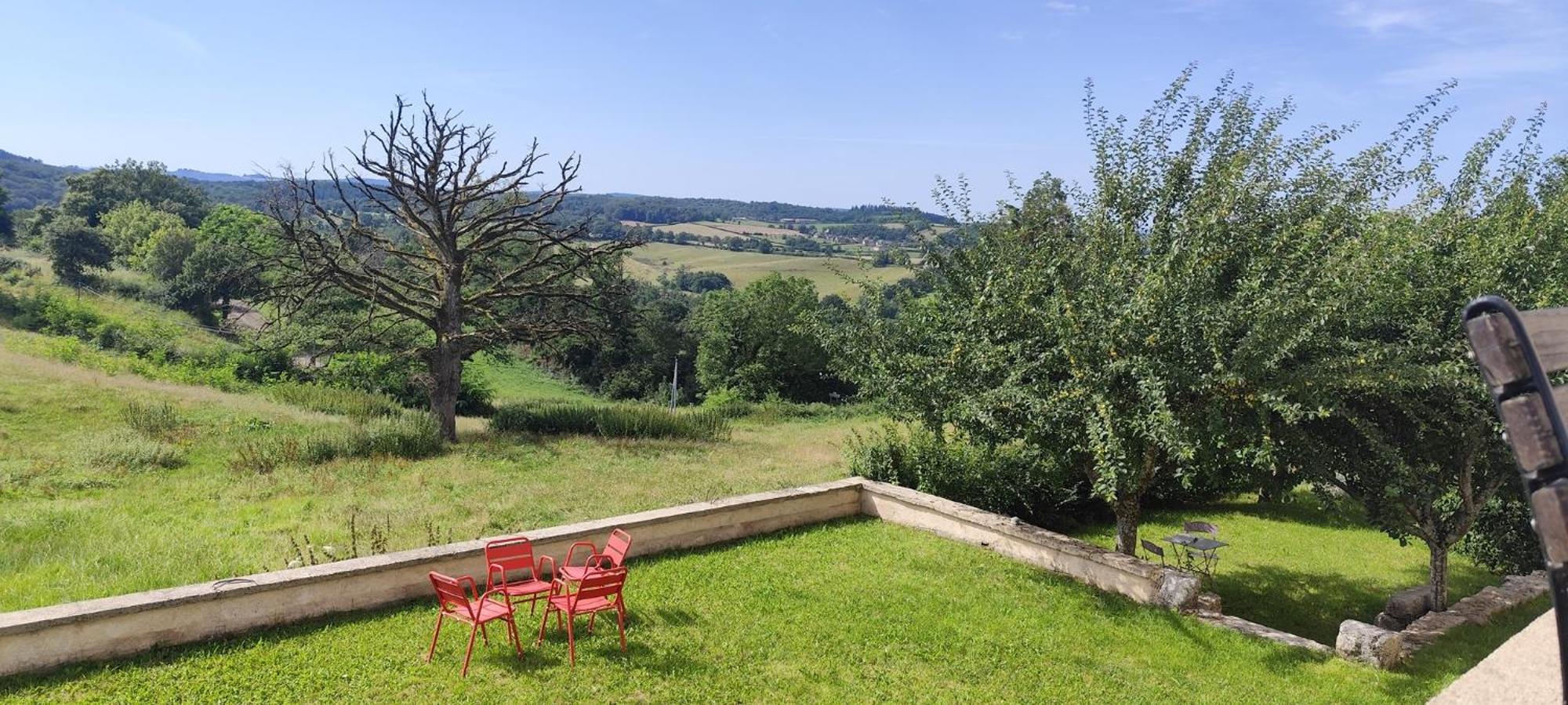 Chambre Jazzy - Gite Les Zazous Lormes Exterior photo